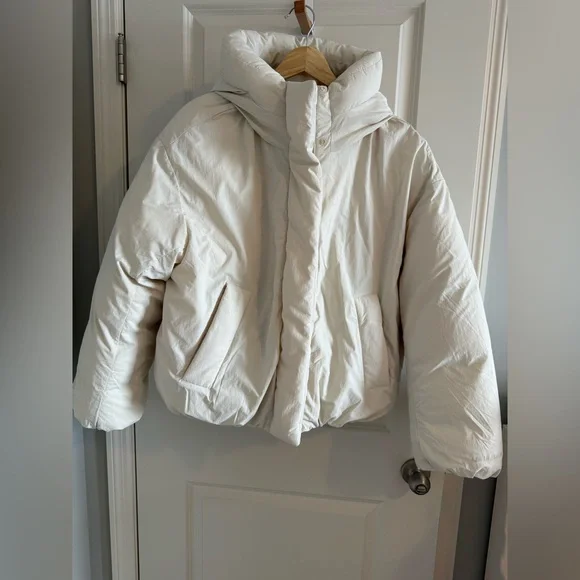 Lululemon Bubble-Hem Puffer Jacket Size SMALL Oversized Fit LTIV New - Picture 1 of 5